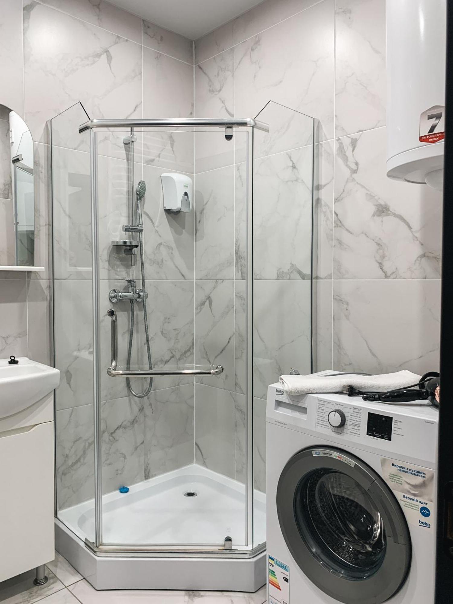 Apartments Domovik Mira 11S/9 Мукачеве Екстериор снимка